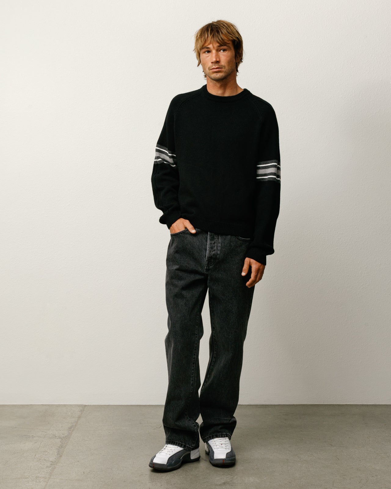 Stripe Raglan Crew – Black | Tops & Knits | Stüssy