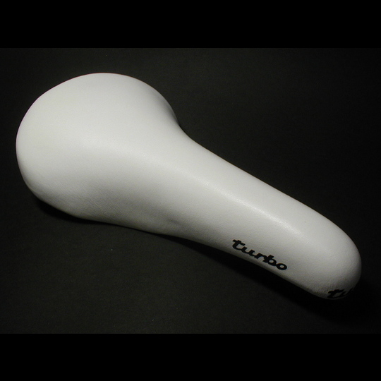 VETTA サドル ホワイトMade in Italy VETTA サドル ホワイトMade in