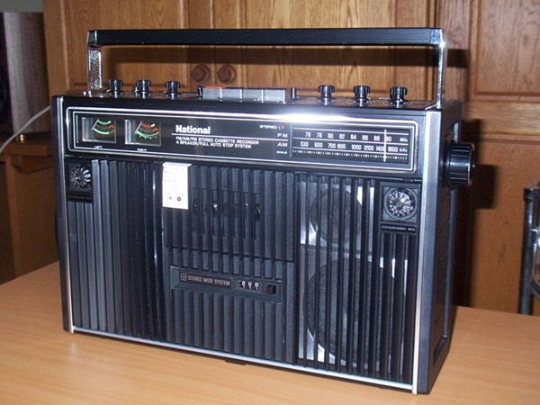 秘密基地のオーディオ部門（平成20年から～）大改革: 平成のラジカセ音