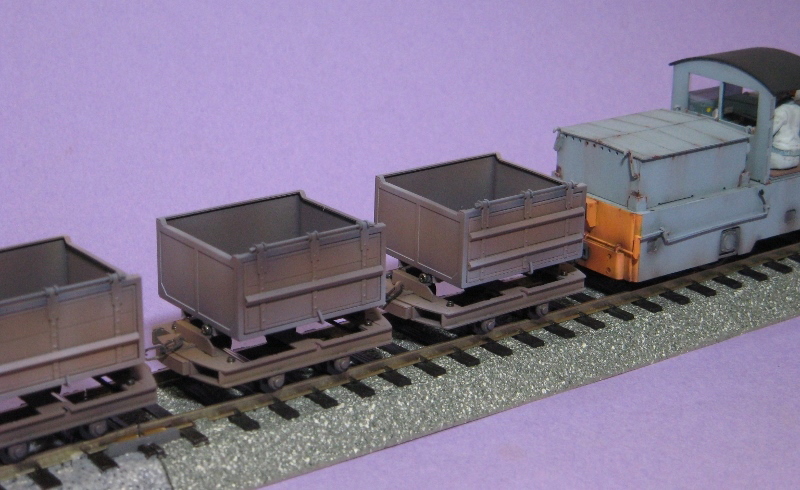 Oナロー 鉱石トロッコ