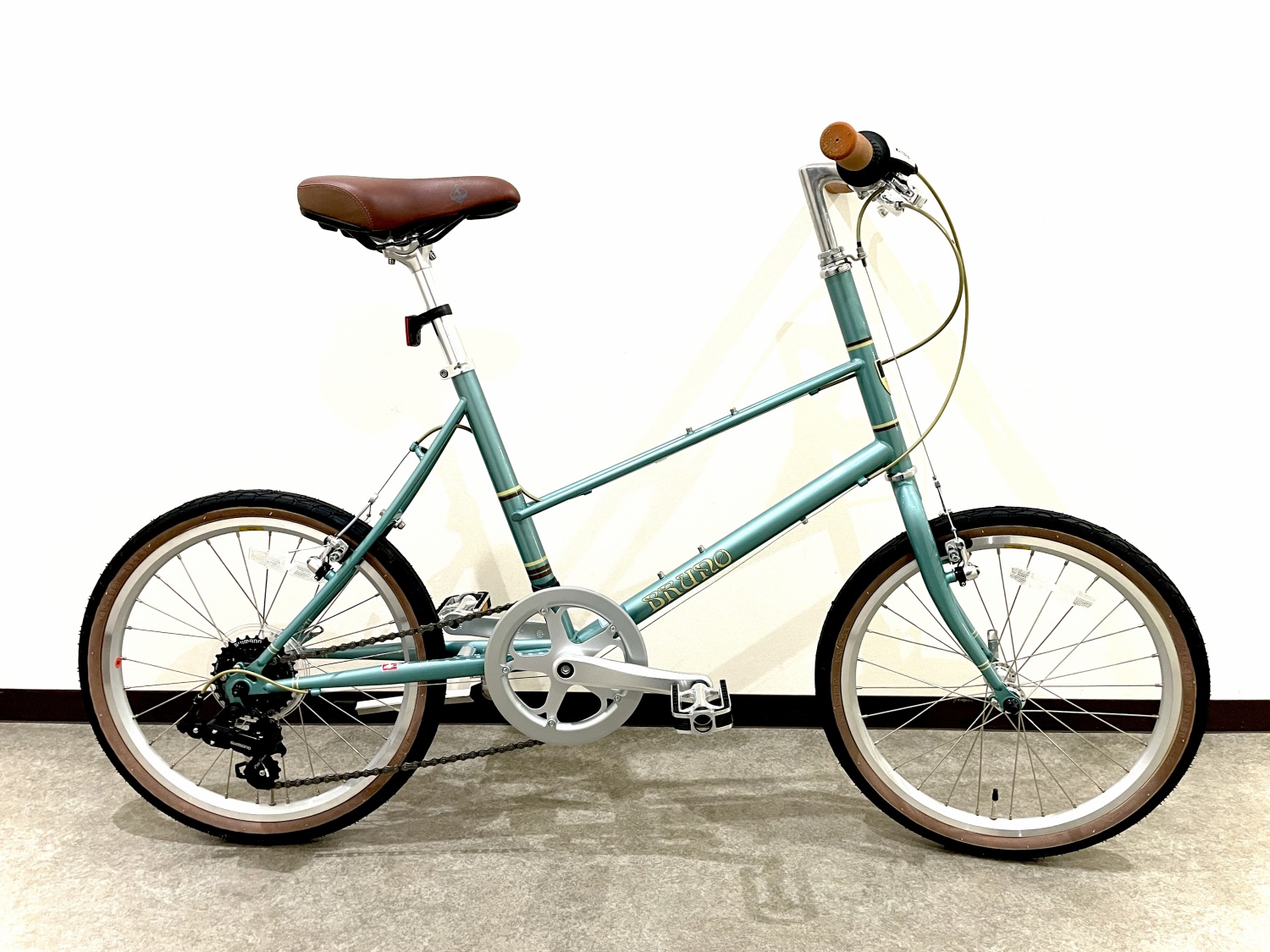 BRUNO】爽やかなブルーが印象的な一台【MIXTE】 | 新宿で自転車をお