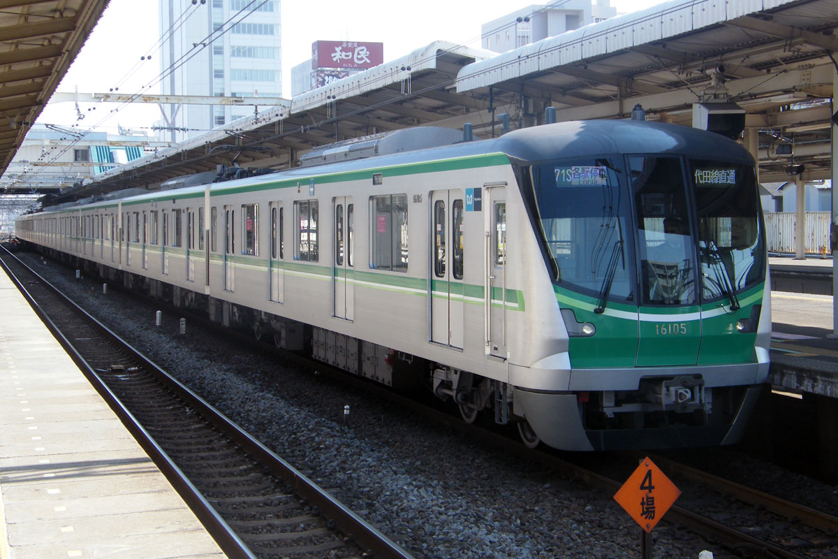 東京メトロ16000系 編成表（最新版） – 4号車の5号車寄り