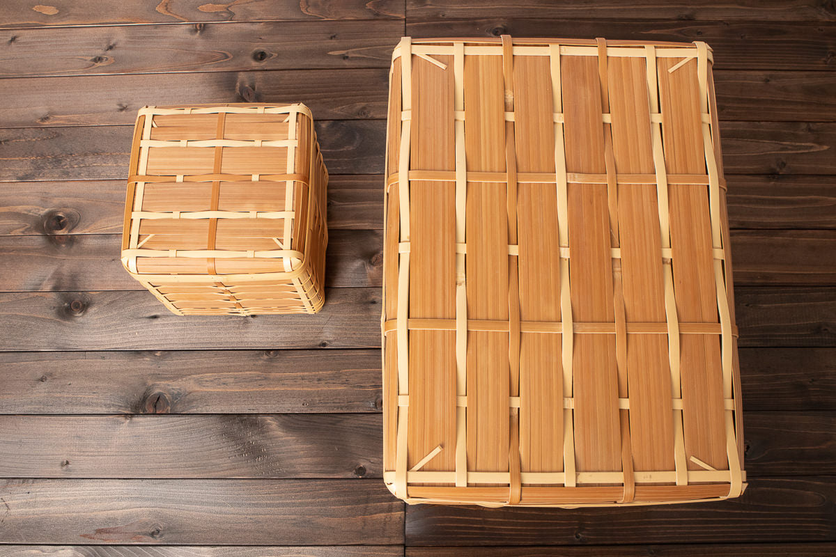 暮らしを整える白竹と炭化竹の蓋付きかご – 市川籠店 | 1basketry