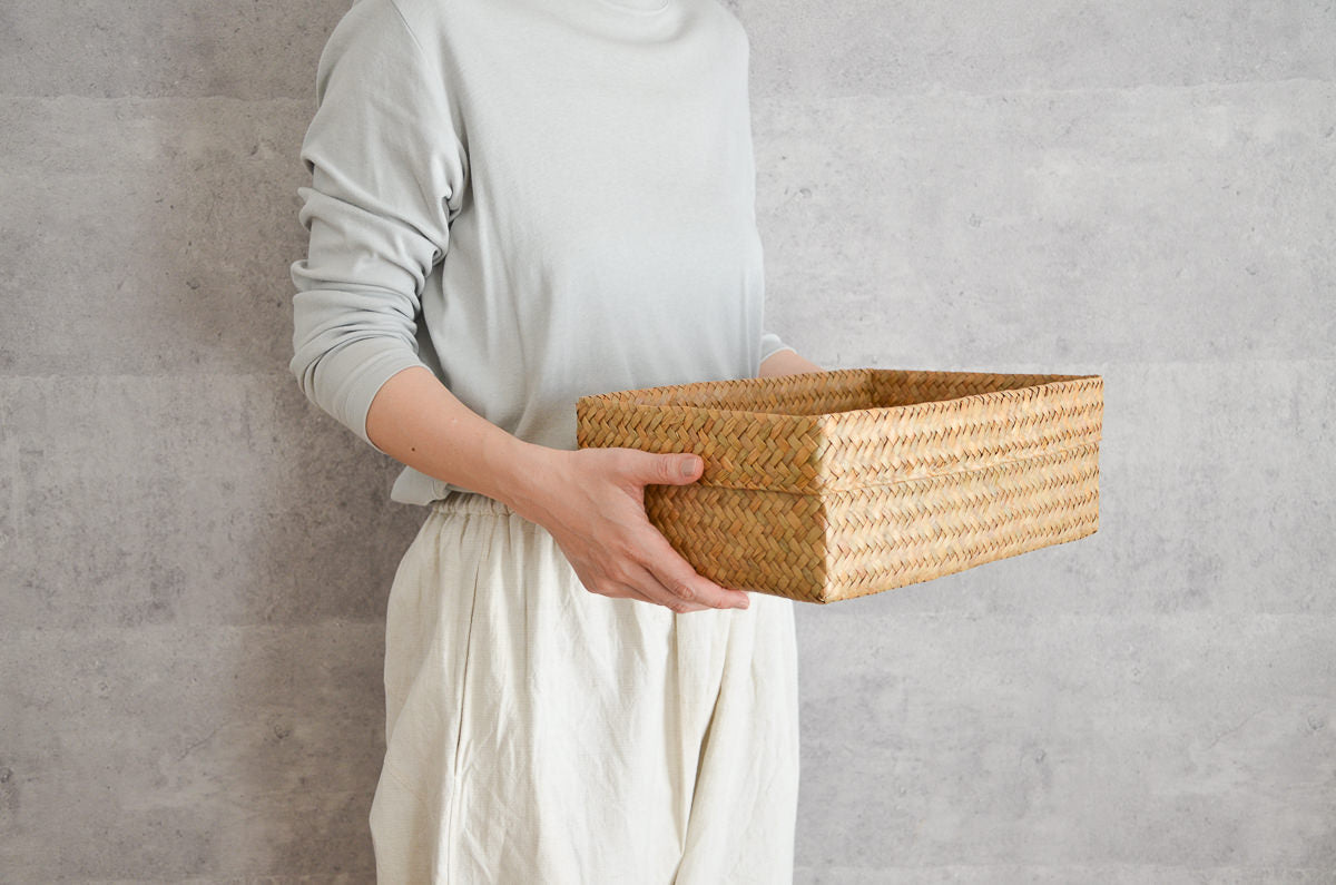 棚にも床にも置ける角型収納かご – 市川籠店 | 1basketry