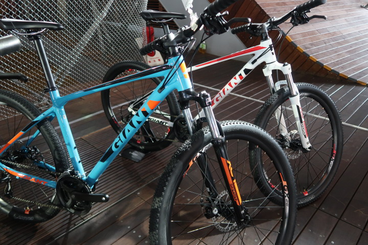 ジャイアント(GIANT) ATX(エーティーエックス) 2019年モデル 当店販売