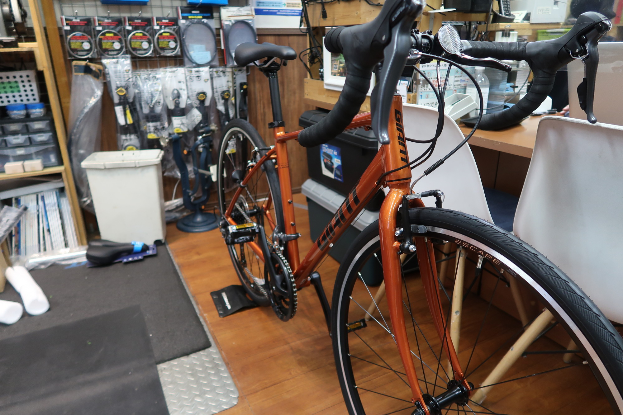 ジャイアント(GIANT) ESCAPE R DROP(エスケープ アール ドロップ) 2022