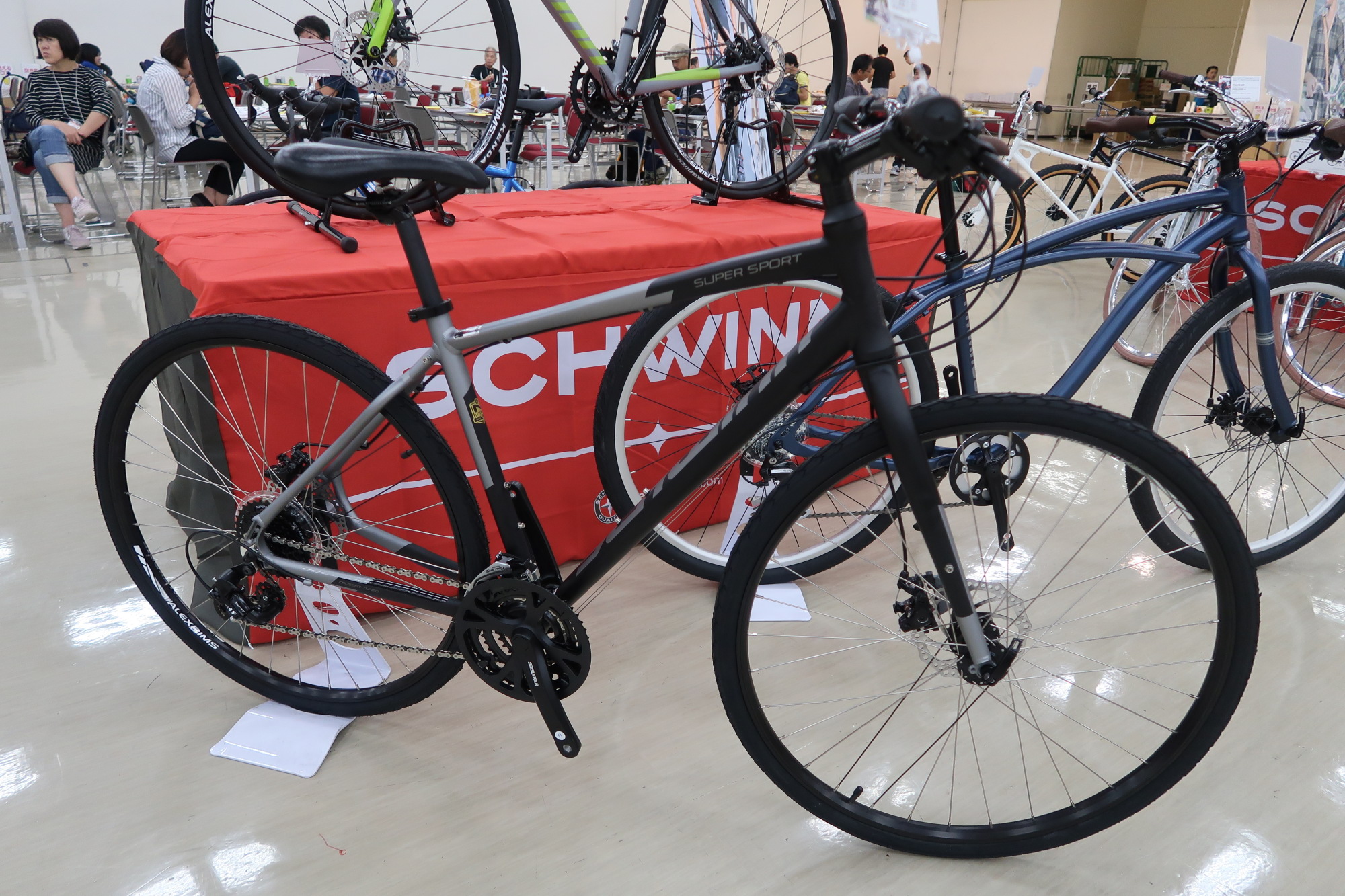 SCHWINN (シュウィン) SUPER SPORT 2020年モデル サイクルショップ金