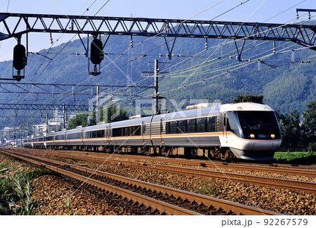 2003年 東海道線を走る383系ワイドビューしなの10両の写真素材