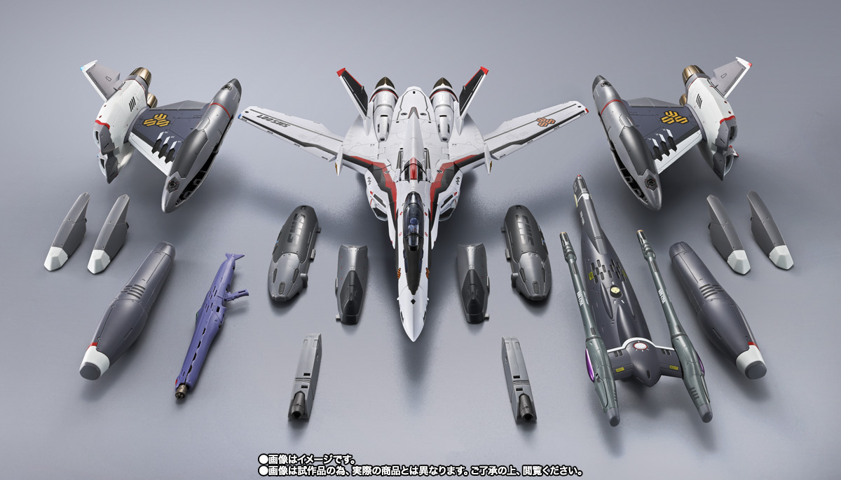 DX CHOGOKIN VF-25F Tornado Messiah Valkyrie (Saotome Alto's