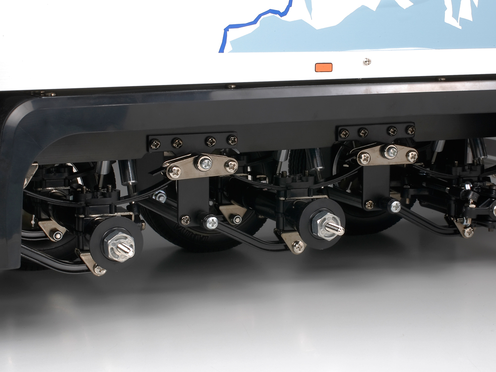 1/14 タミヤ リーファートレーラー 1/14RC 3軸リーファー・セミ