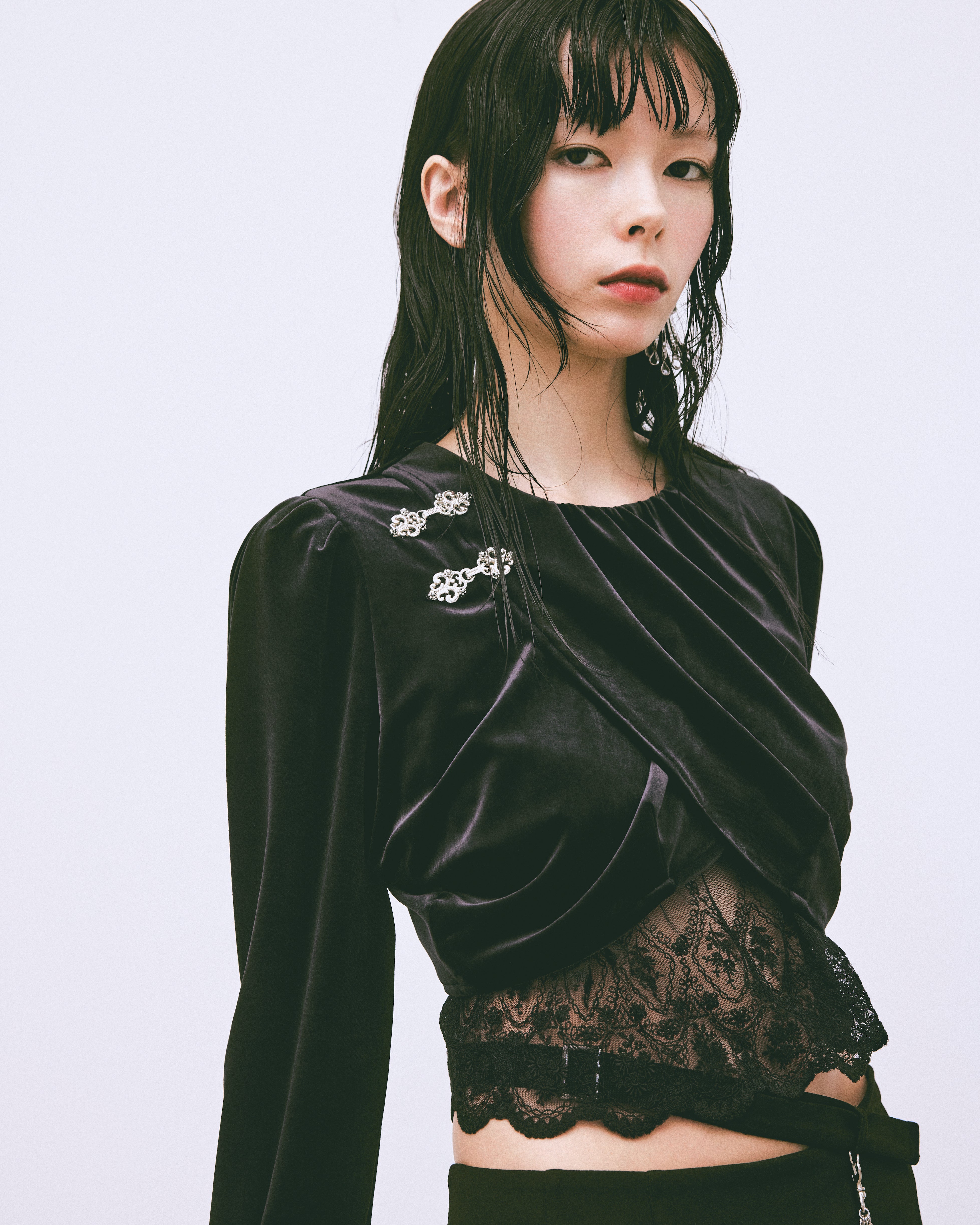 タナカダイスケ| gather neck velour tops Black – tanakadaisuke
