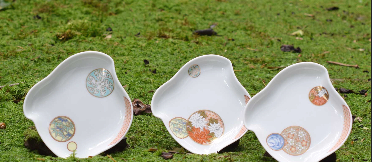 モダン、クラッシックどちらも魅力的、有田焼〜深川製磁〜 | コラム