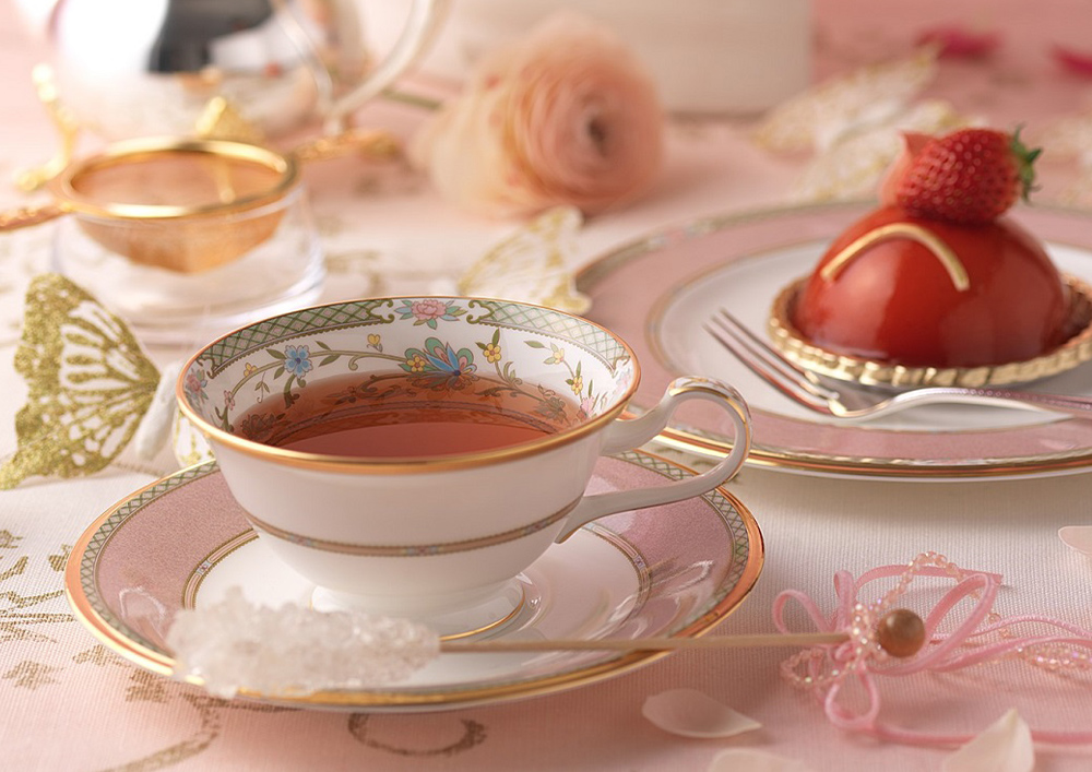 特集 大切なあの人へ贈るクリスマスプレゼントにはノリタケ食器を