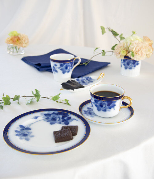 特集 ［大倉陶園］縁起・技法特集 ブルーローズ シリーズ | ノリタケ