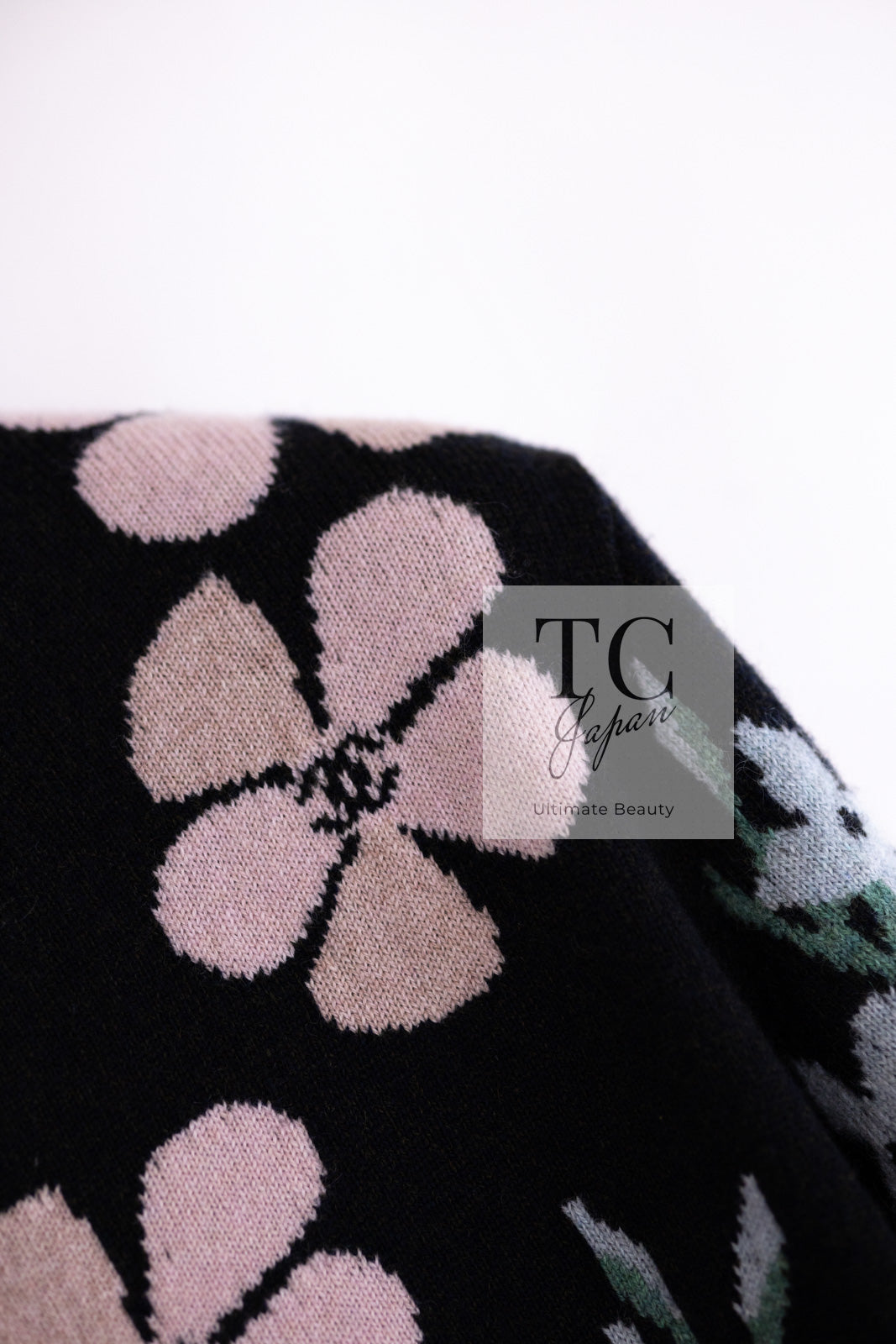 シャネル セーター CHANEL ブラック マルチカラー 花柄 カシミア