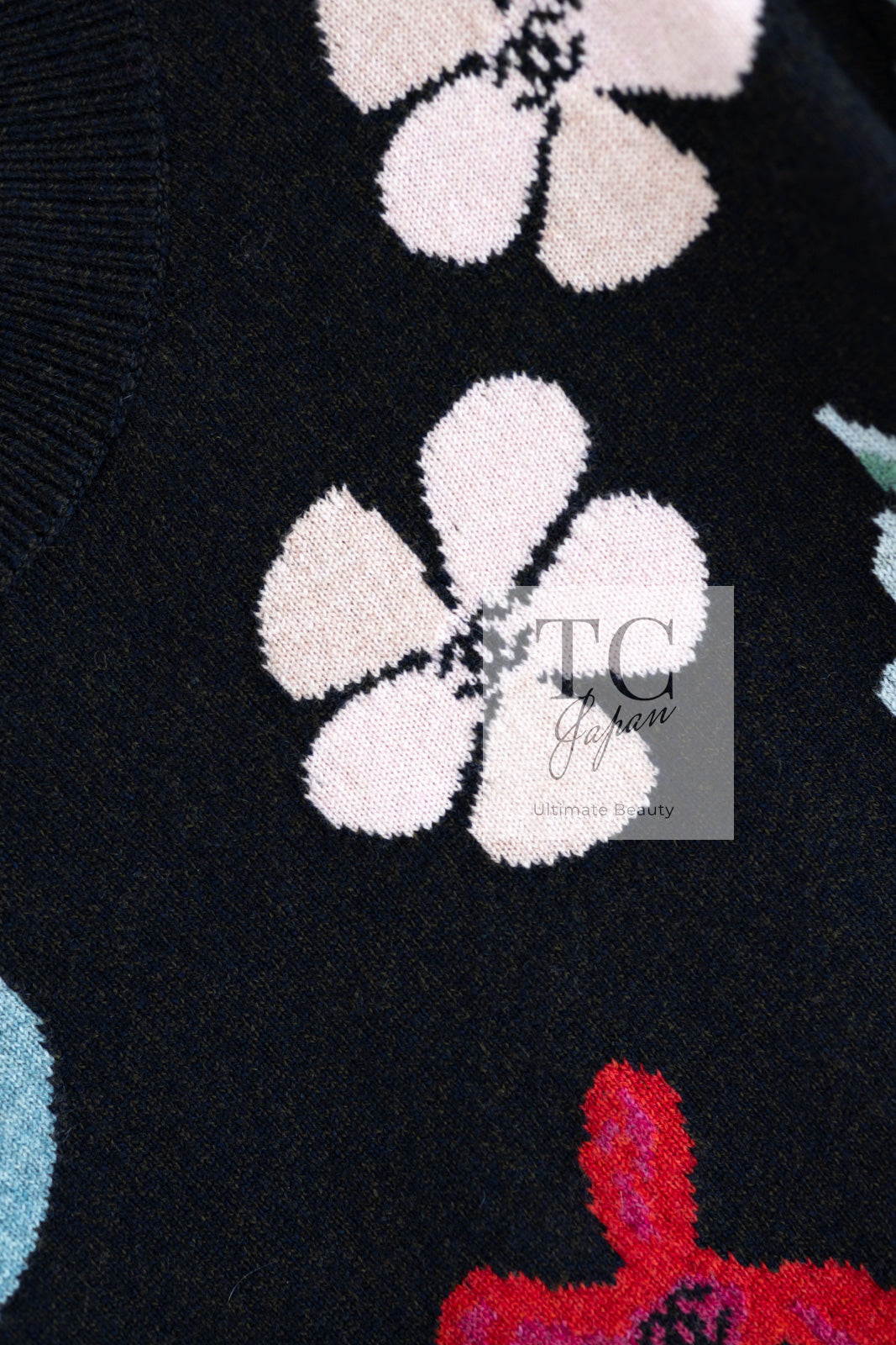 シャネル セーター CHANEL ブラック マルチカラー 花柄 カシミア