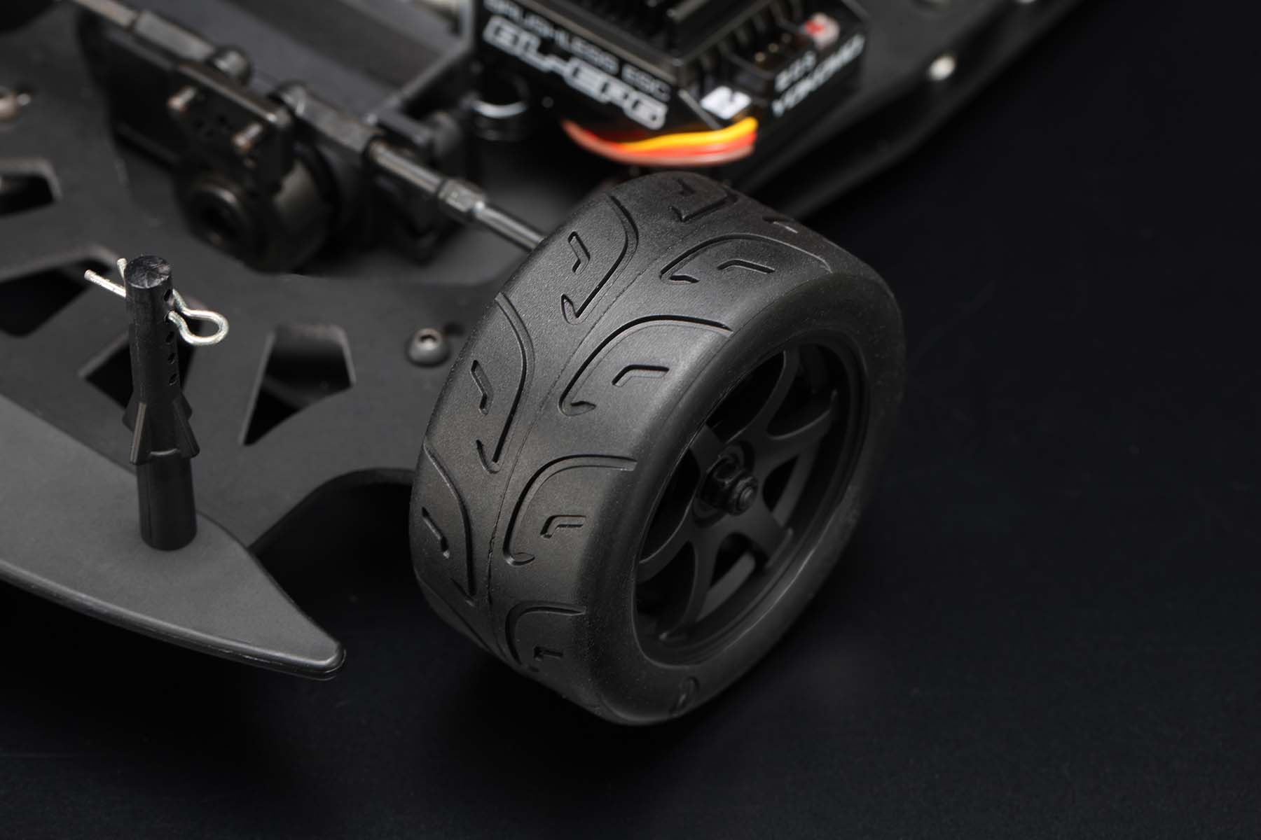 ルーキースピード GT1 Type-Bボディ付きキット - ラジコンカー・RCカー