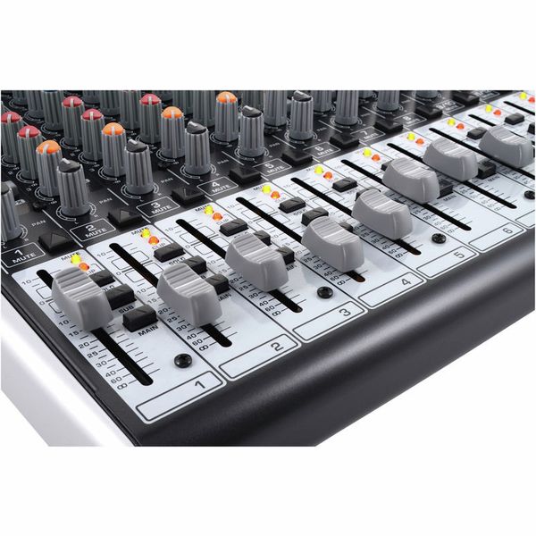 Behringer Xenyx X2222 USB Bundle – United States
