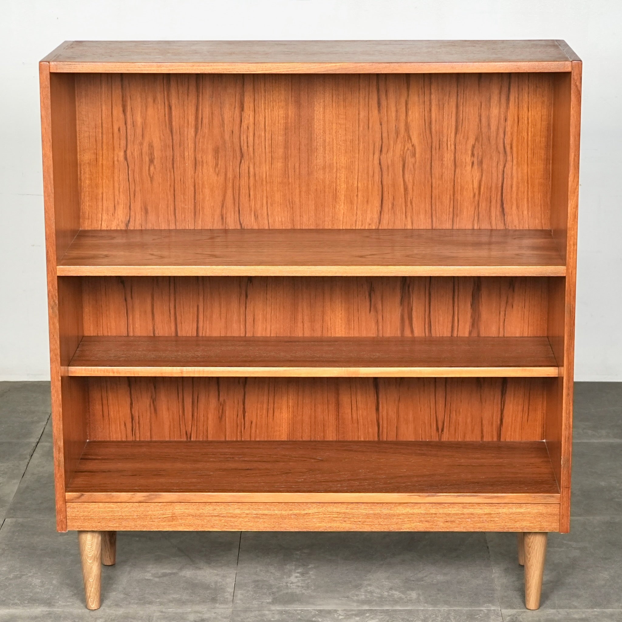 デンマークヴィンテージ ブックシェルフ – TIME HYPE