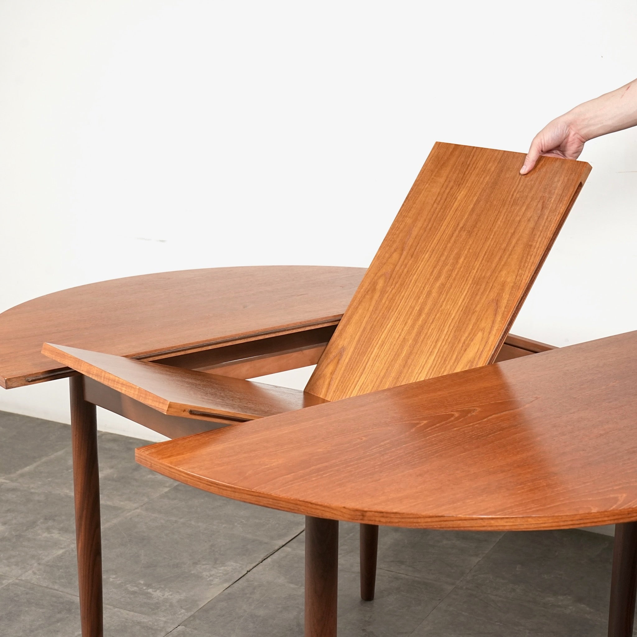 G-PLAN】エクステンション ラウンドテーブル – TIME HYPE