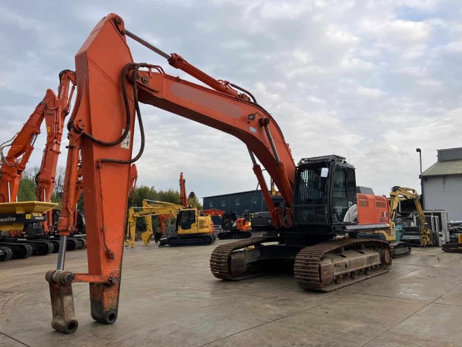 日立建機 ZX200-3 ユンボ（油圧ショベル）0.7クラス～ 中古重機・建機