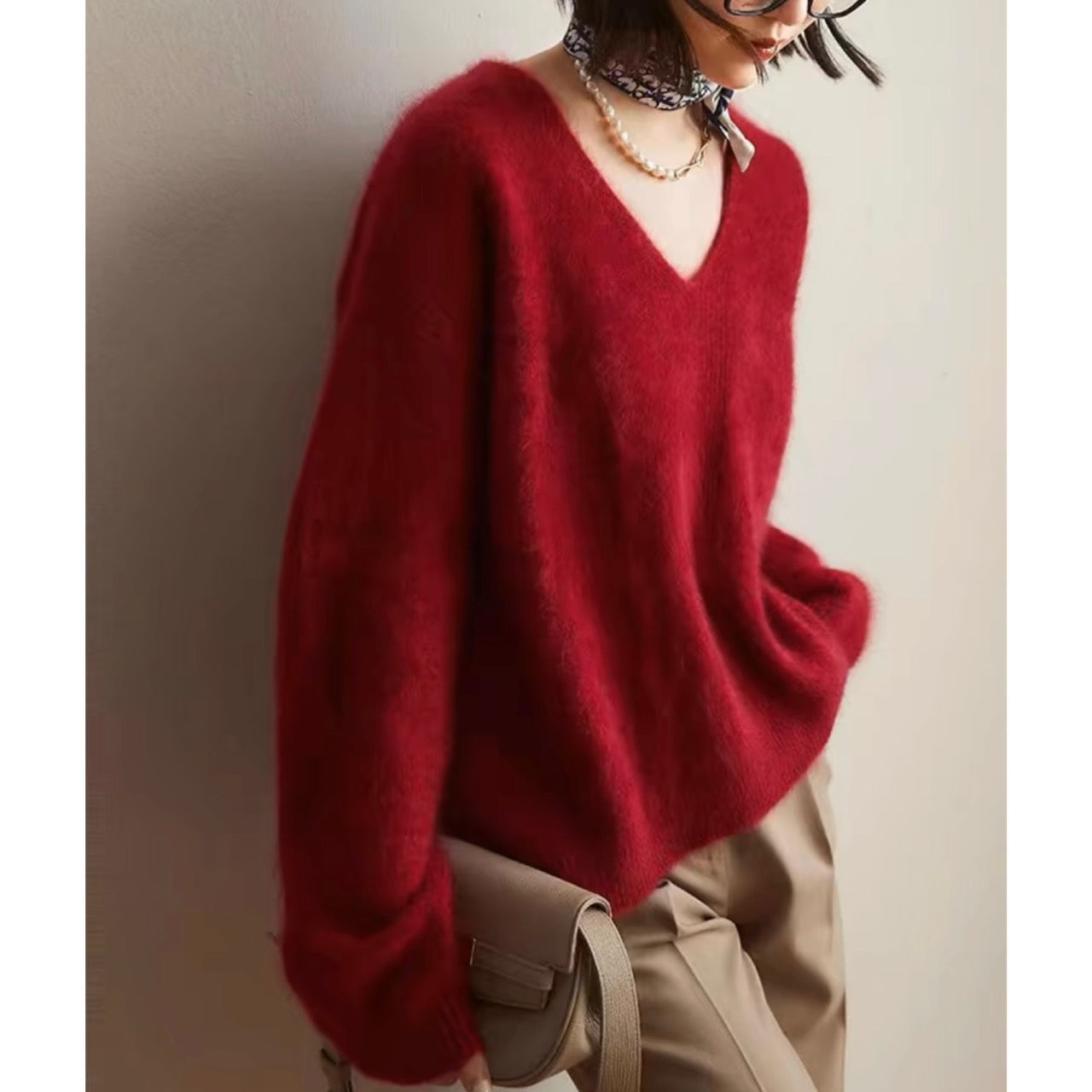 モヘアVネックニット – TORUGATO