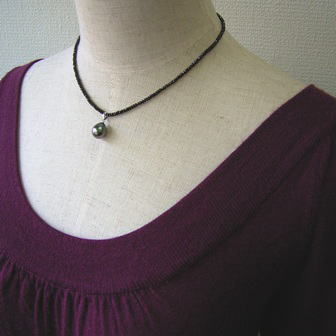 楽天市場】K18/K14WGタヒチ黒蝶真珠ペンダントトップ＆ブラック