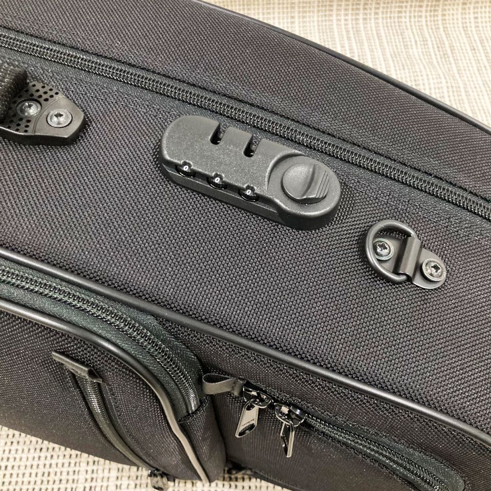 楽天市場】在庫有り!! セルマー アルトサックス ライトケース SELMER