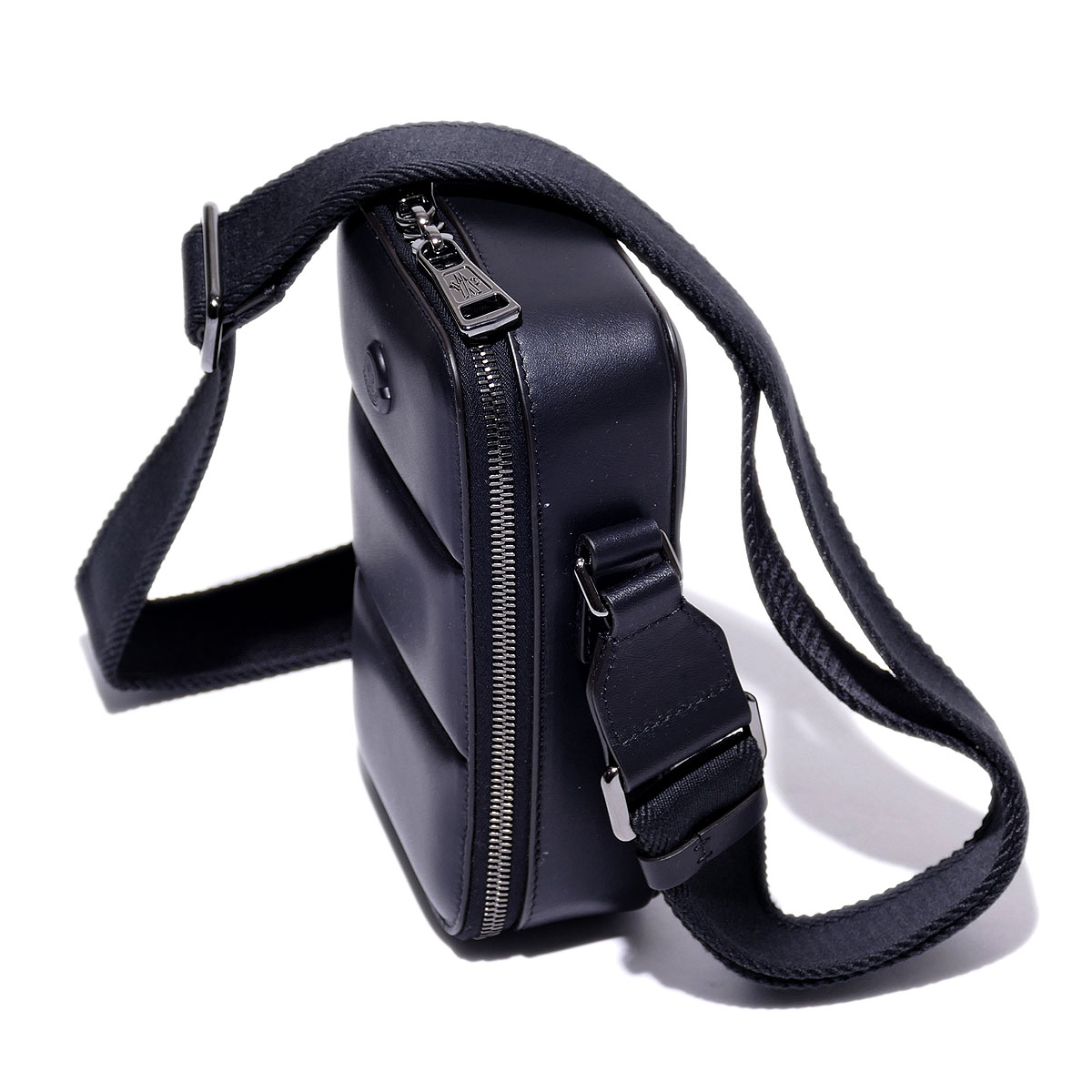 楽天市場】モンクレール 本革クロスボディバッグ 5L00002 999ブラック