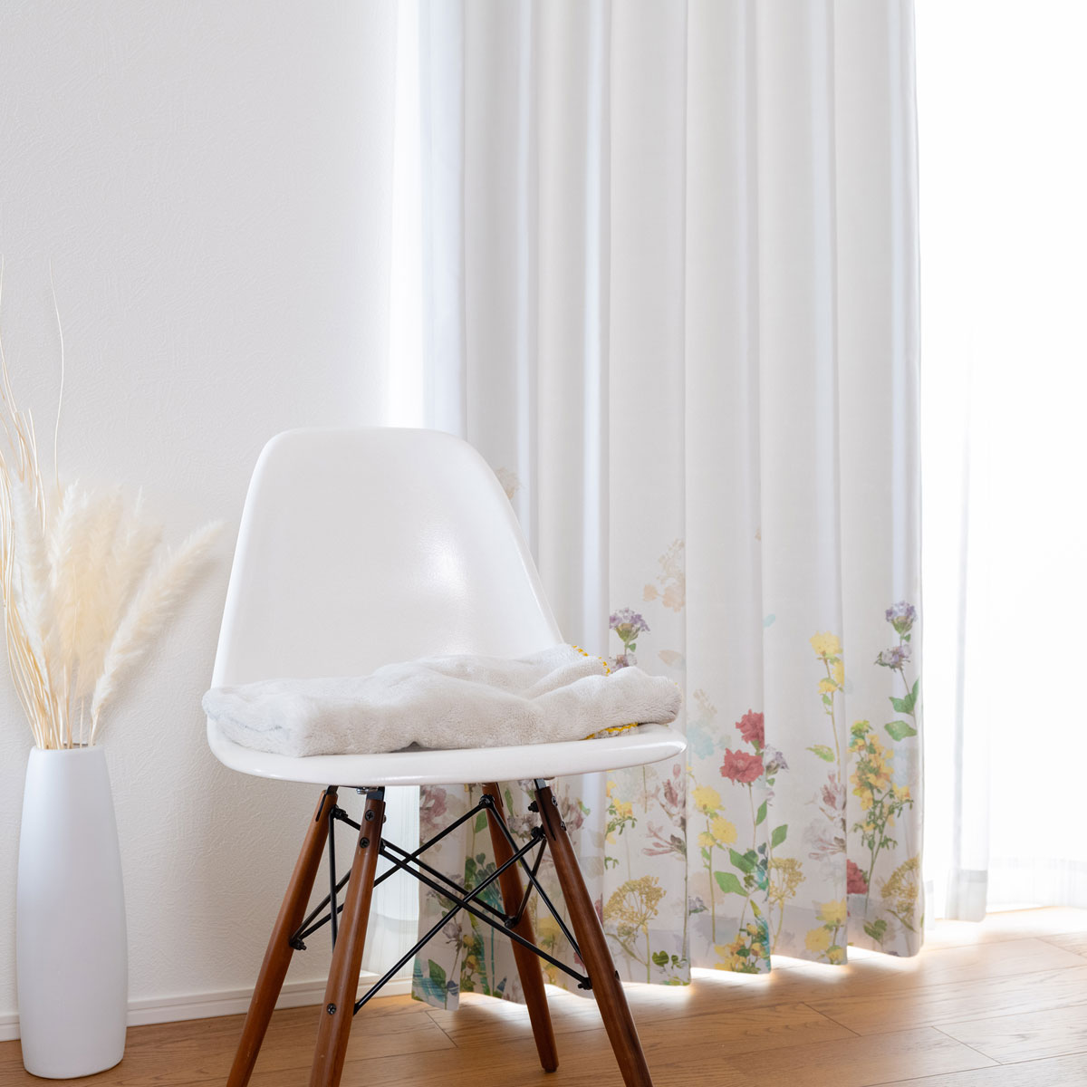 楽天市場】遮光2級・遮熱カーテン（下部絵羽 花柄カーテン9303