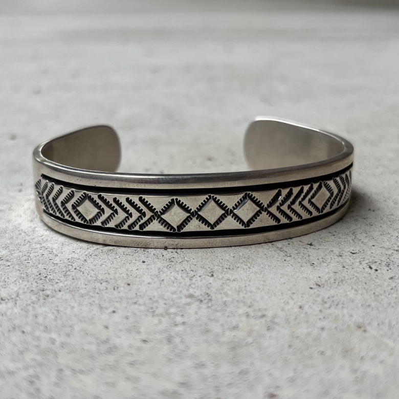 ブルースモーガン バングル」の人気商品一覧 | 安い商品を通販サイト