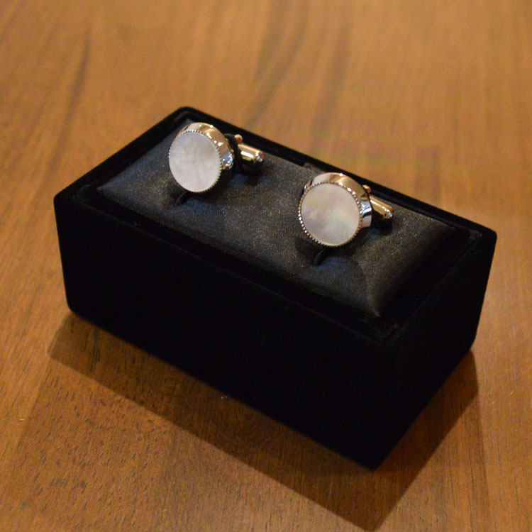 楽天市場】白蝶貝カフス シルバー ケース付【cu-ob002 ob001 68103125