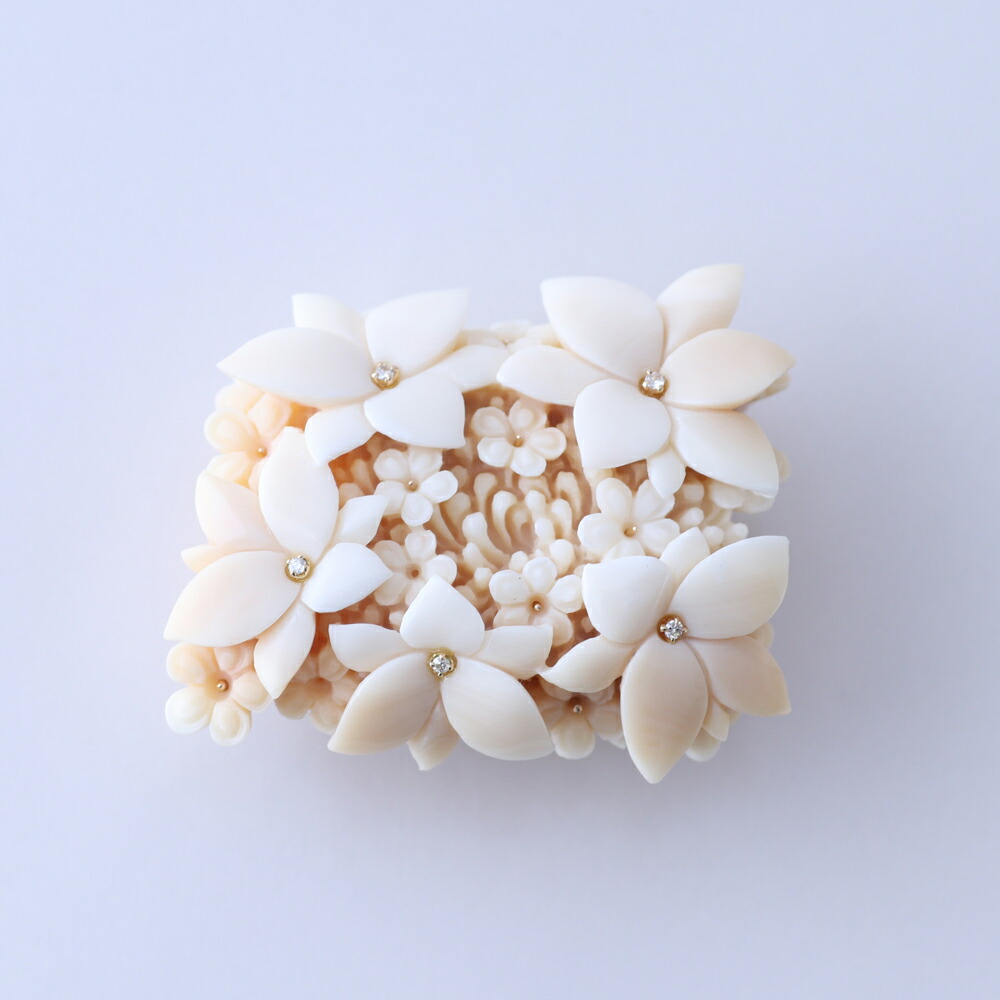 楽天市場】≪1年保証付き≫華美 シナ海珊瑚 白珊瑚 桜 お花 ブローチ