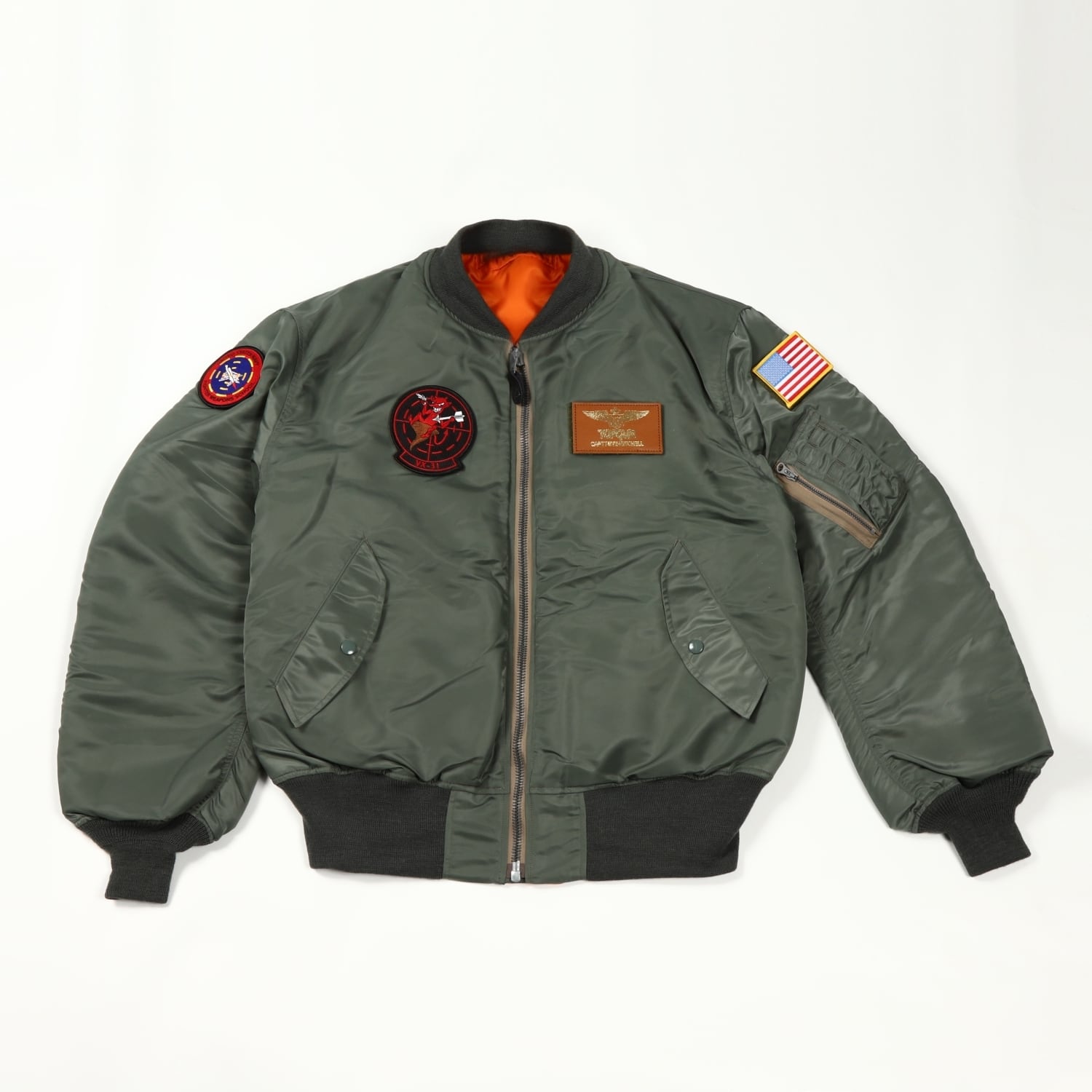 ALPHA INDUSTRIES MA-1 フライトジャケットワッペン後付け