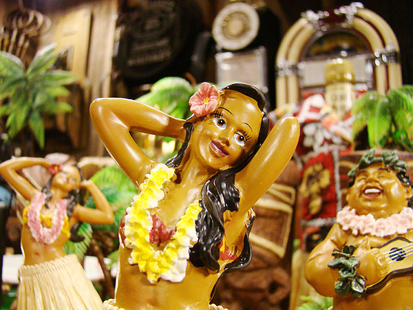 楽天市場】ハワイアンフラドール フィギュア （ポーズ） 単品