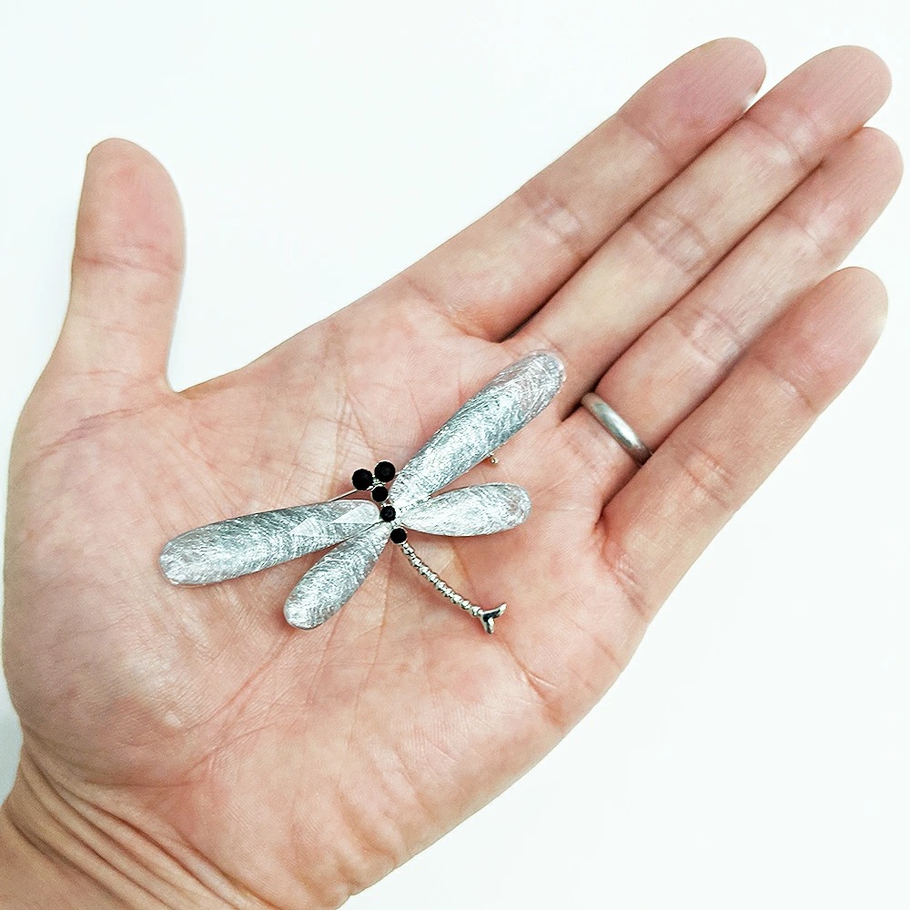 楽天市場】とんぼ ブローチ メンズ レディース フィギィア おしゃれ