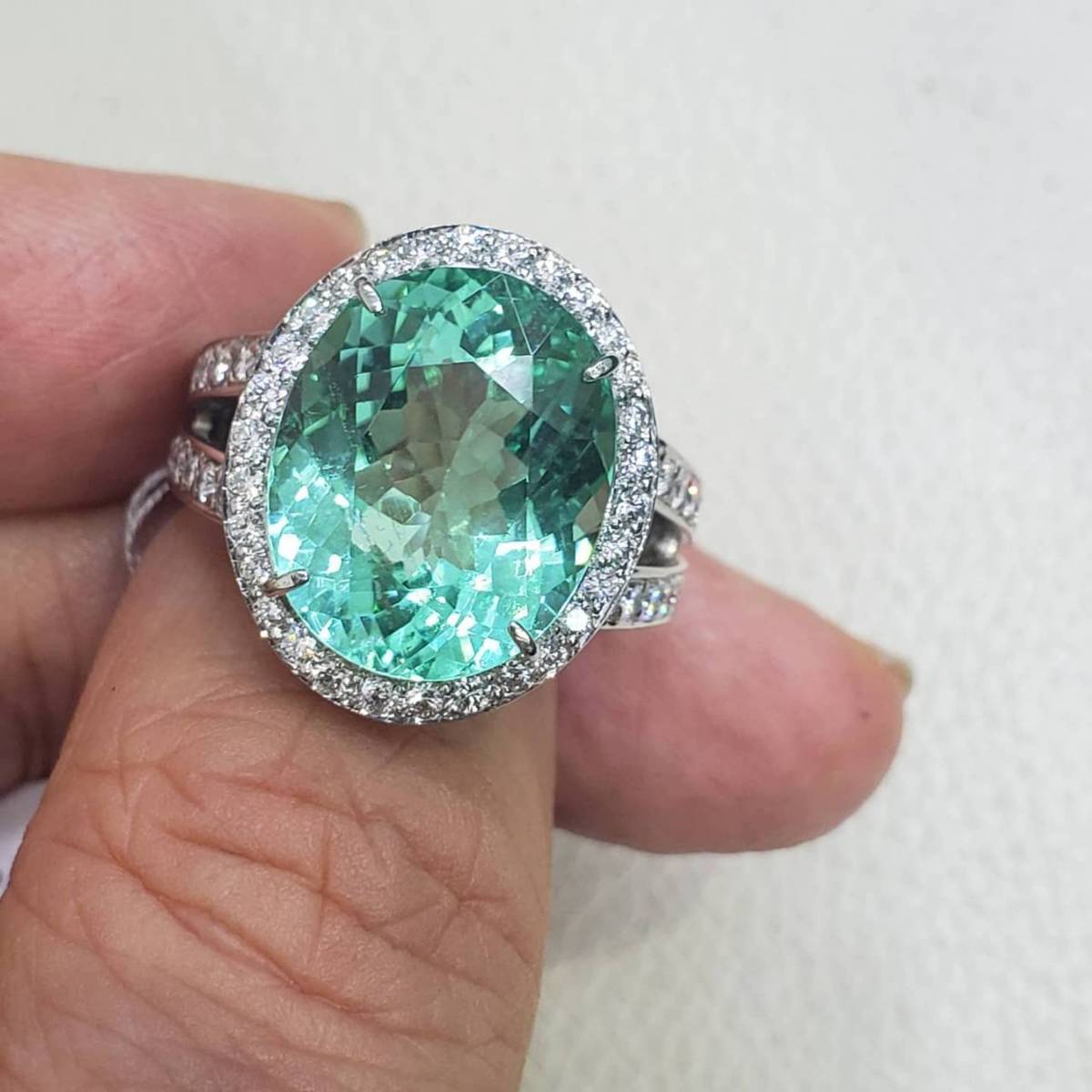 楽天市場】奇跡のネオンブルー！ パライバトルマリン！ [送料無料