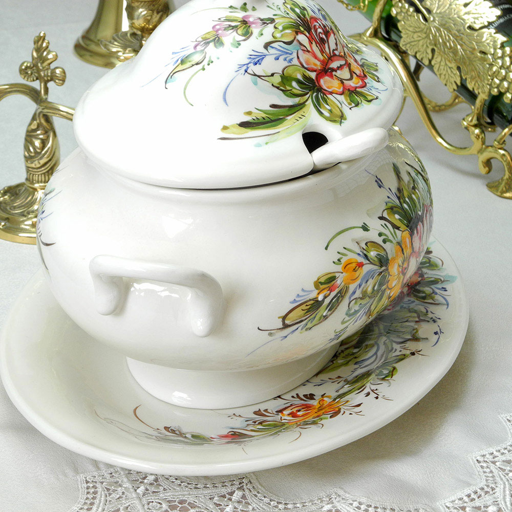 楽天市場】ポルトガル製 陶器 バラ 花柄 手描き ツゥリーン スープ