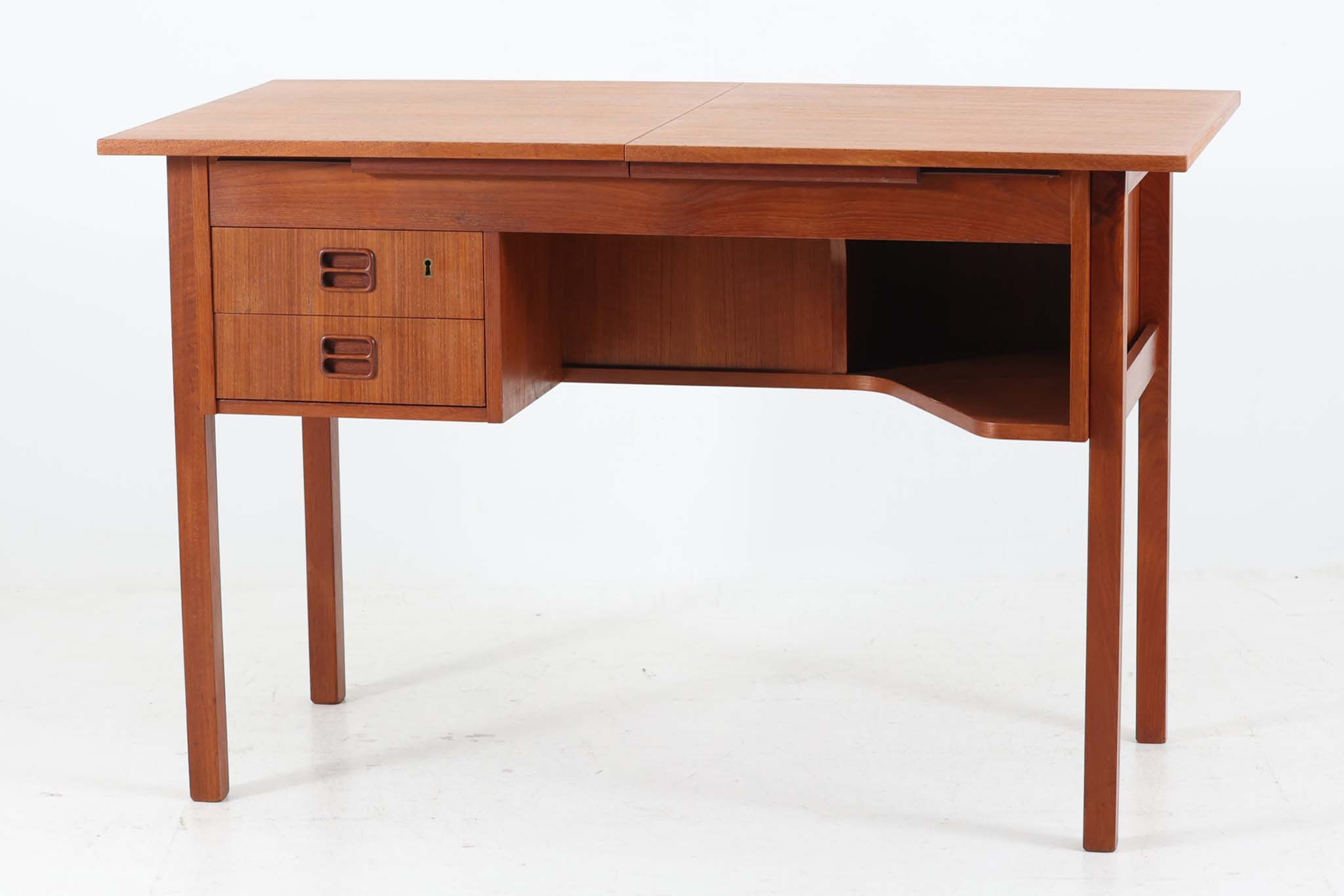 楽天市場】デンマーク製 小ぶりな片袖デスク チーク材 鏡付き 北欧家具