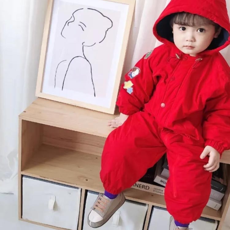 楽天市場】ジャンプスーツ 雪遊び 防寒 キッズ つなぎ スキーウェア