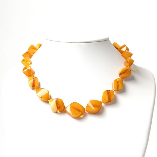 楽天市場】＼最大30％OFFクーポン／ロイヤルアンバー 琥珀 ネックレス