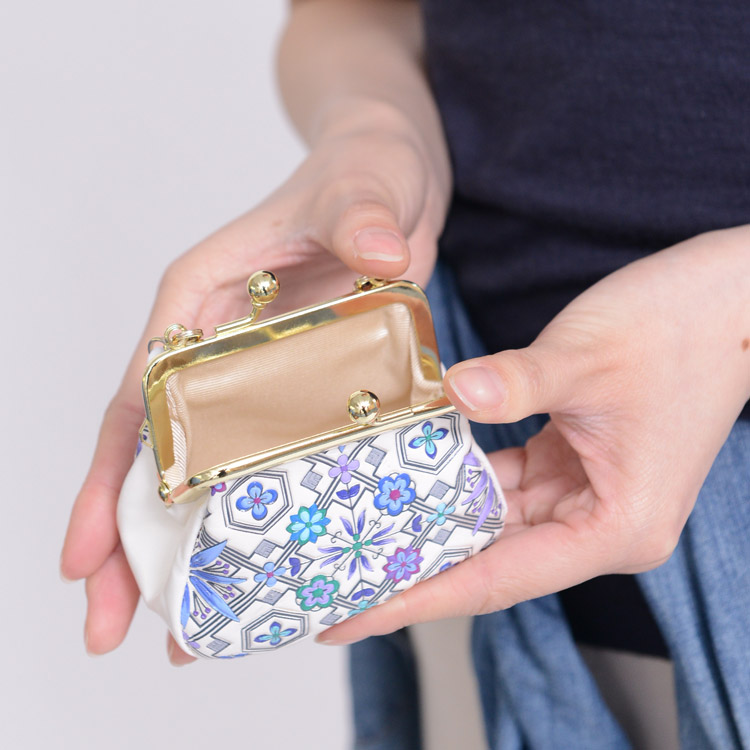 楽天市場】【お種銭付】 【 浅草文庫 】 友禅染 手紐付き がま口