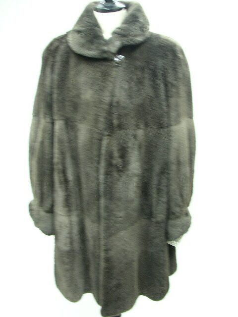 楽天市場】【毛皮/ファー】ヌートリア コート【全3色・フリーサイズ