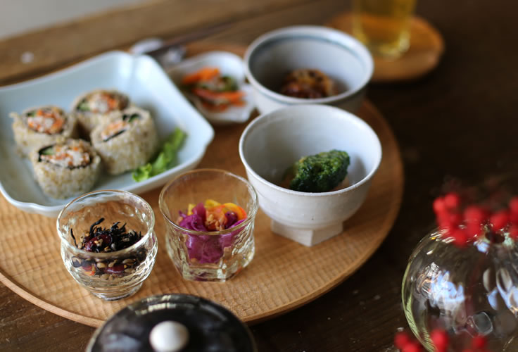 楽天市場】東屋（あづまや） 小鉢 六角高台 志野 耕房窯 (こうぼうがま