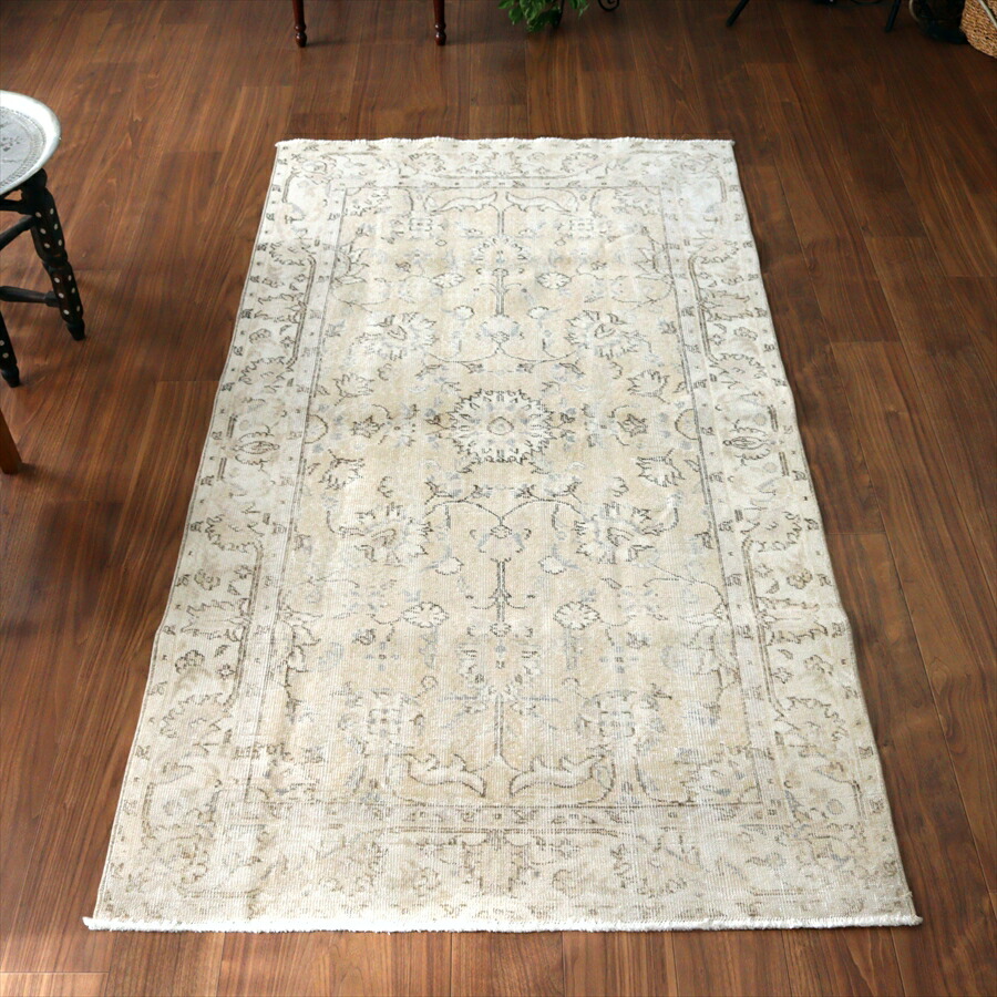 137×85cｍ 手織り キリム トライバルラグ　ヴィンテージラグ 黒羊毛 ブラックウール 手織りオールドキリム ヴィンテージ トライバル