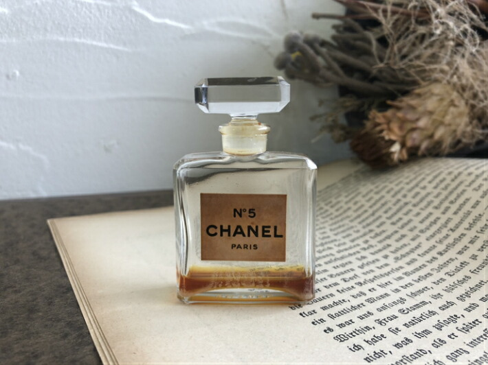 楽天市場】ビンテージ CHANEL No.5 香水瓶 a : Antique 來乎舎