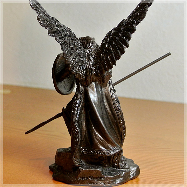 楽天市場】守護天使ラファエル 大天使 エンジェル 像 天使 エンジェル