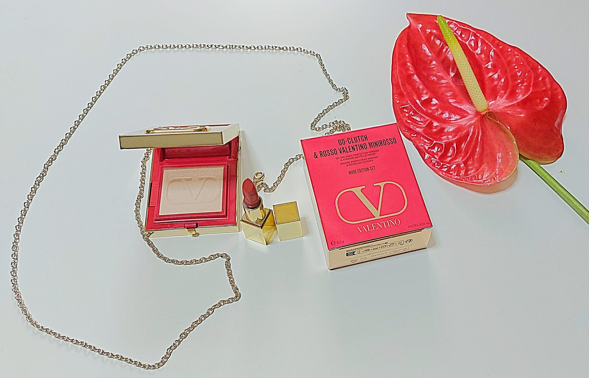 楽天市場】ヴァレンティノ GOクラッチ & ミニロッソ ヌード