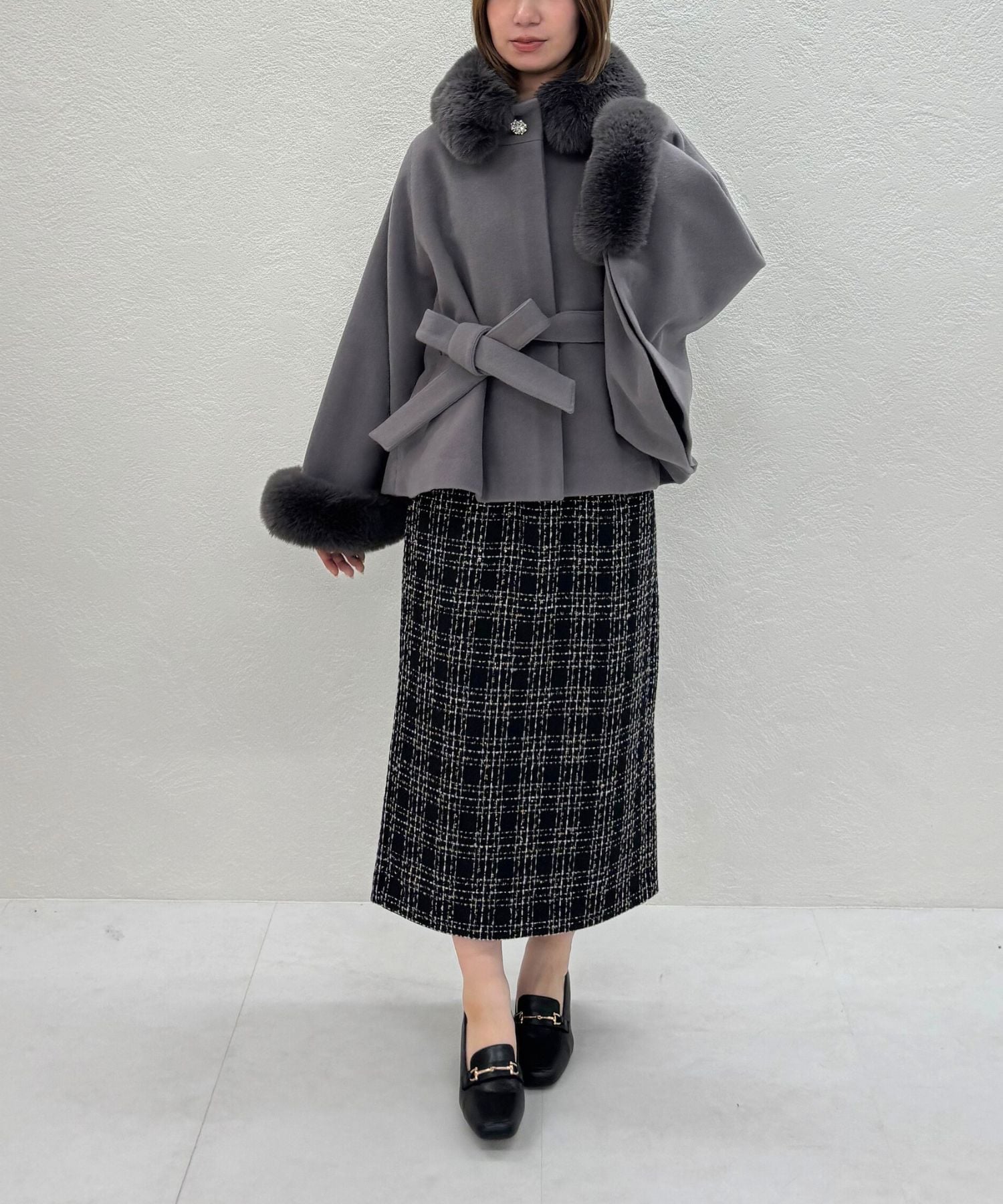 MISCH MASCH｜MM548603 ブローチ付きポンチョコート | Rakuten Fashion