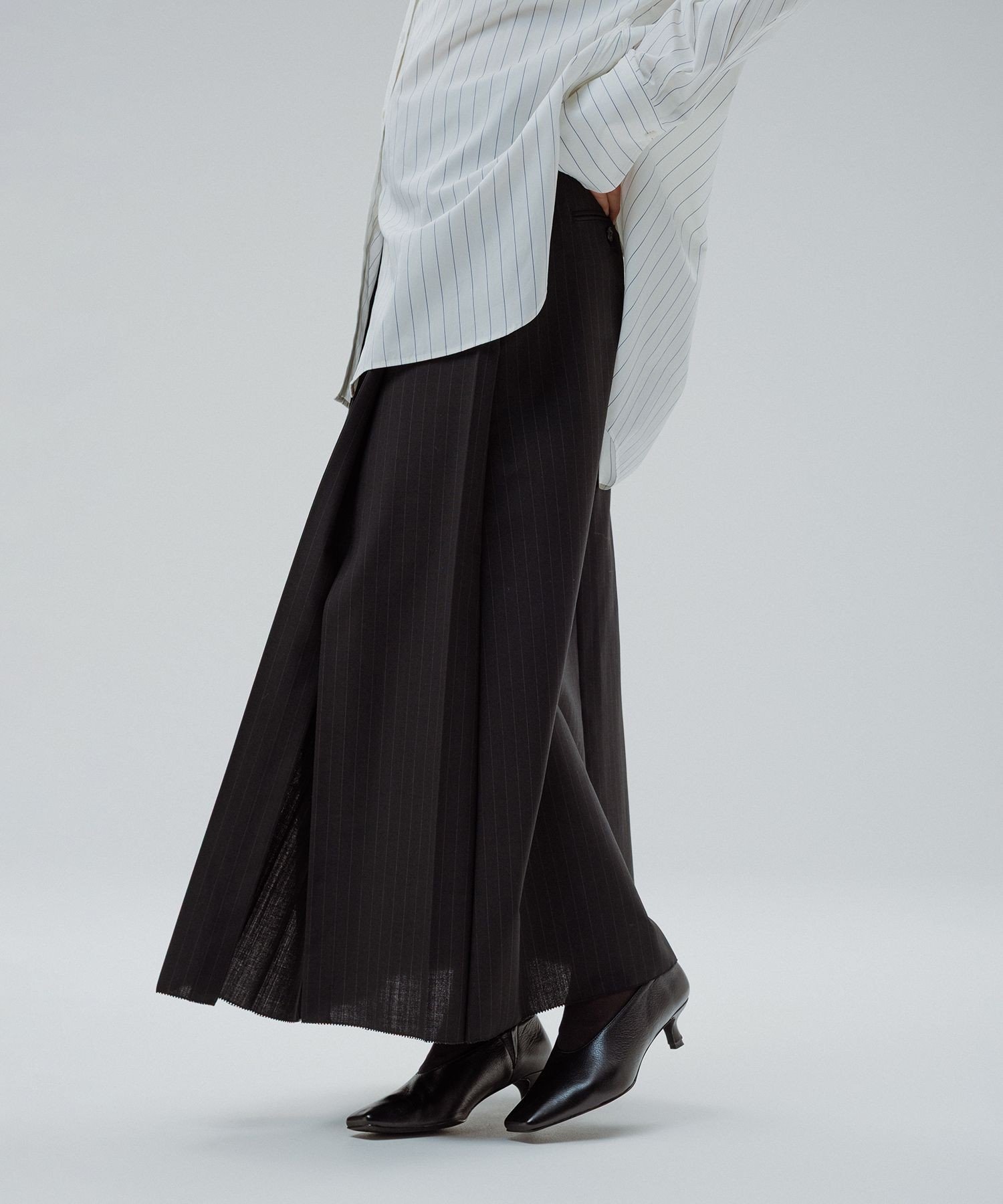 ADAM ET ROPE'｜【EMOELLE】フロントプリーツスカート | Rakuten